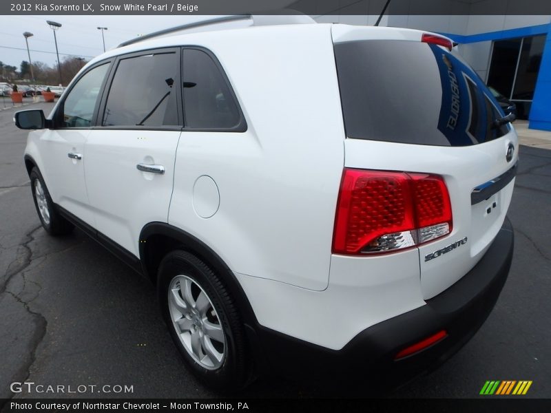 Snow White Pearl / Beige 2012 Kia Sorento LX