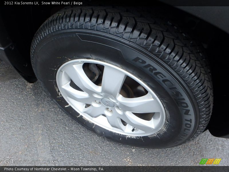 Snow White Pearl / Beige 2012 Kia Sorento LX