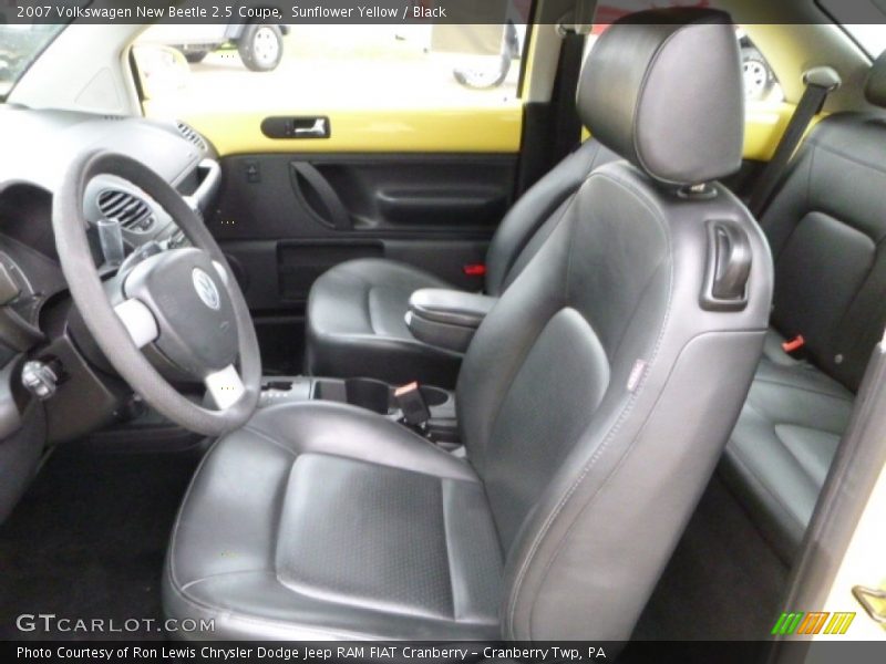 Sunflower Yellow / Black 2007 Volkswagen New Beetle 2.5 Coupe