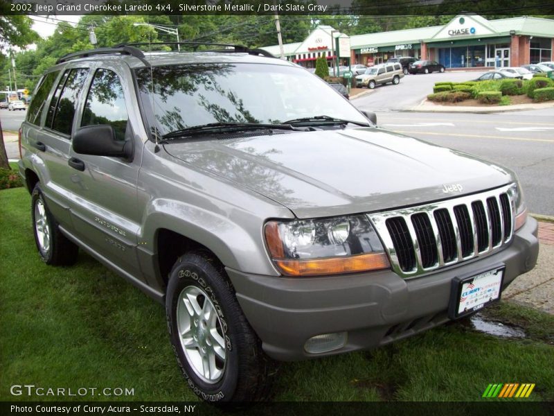 Silverstone Metallic / Dark Slate Gray 2002 Jeep Grand Cherokee Laredo 4x4