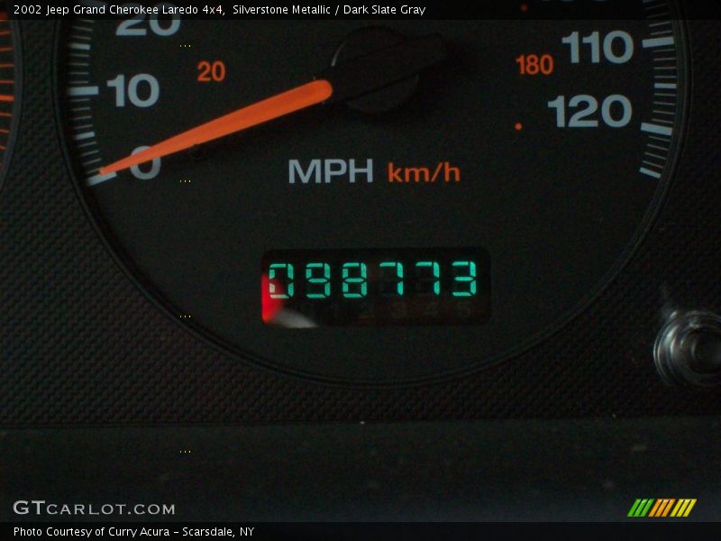 Silverstone Metallic / Dark Slate Gray 2002 Jeep Grand Cherokee Laredo 4x4