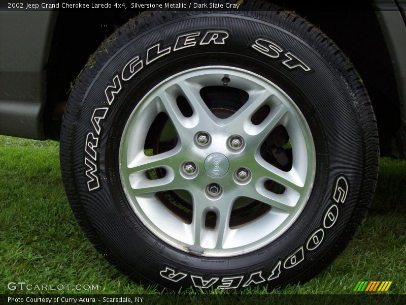 Silverstone Metallic / Dark Slate Gray 2002 Jeep Grand Cherokee Laredo 4x4