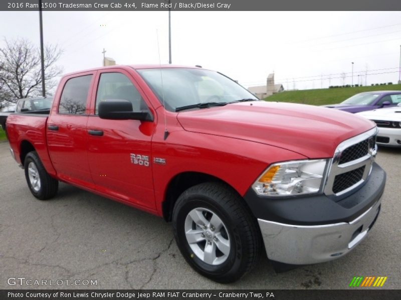 Front 3/4 View of 2016 1500 Tradesman Crew Cab 4x4