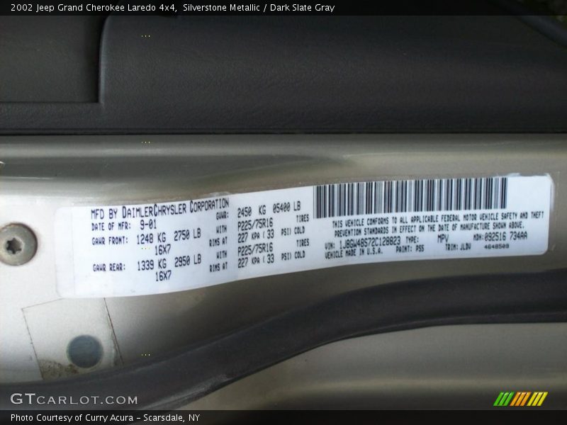 Silverstone Metallic / Dark Slate Gray 2002 Jeep Grand Cherokee Laredo 4x4