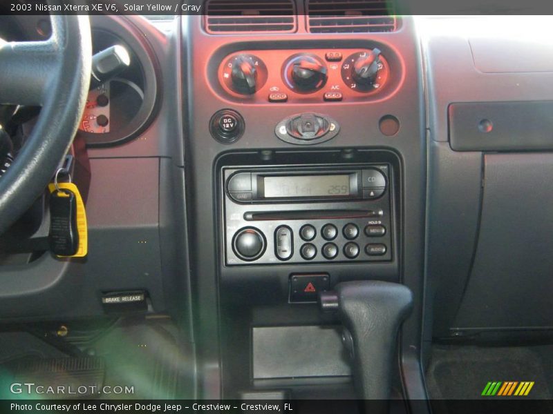 Solar Yellow / Gray 2003 Nissan Xterra XE V6