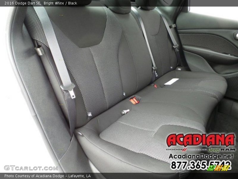 Bright White / Black 2016 Dodge Dart SE