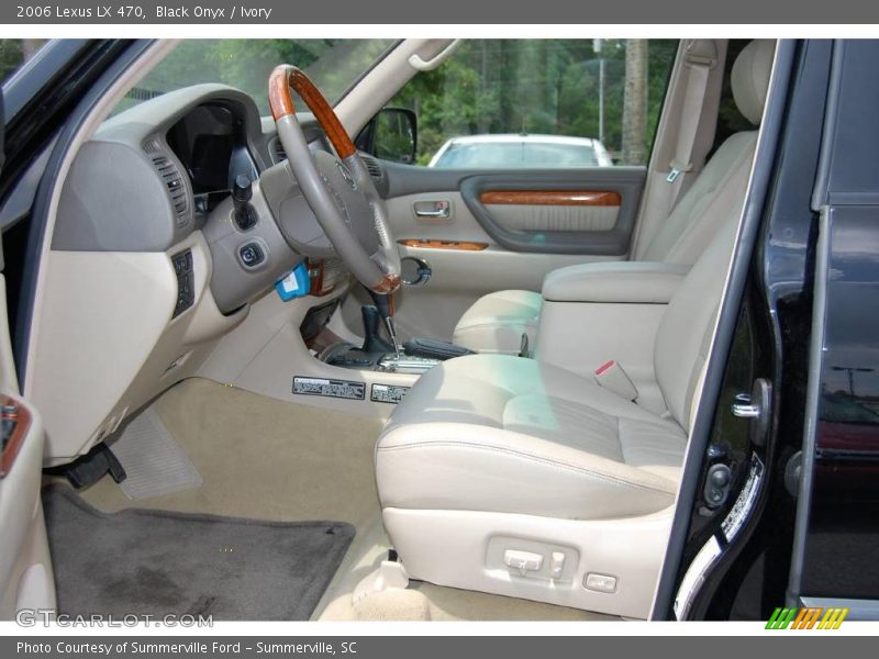 Black Onyx / Ivory 2006 Lexus LX 470