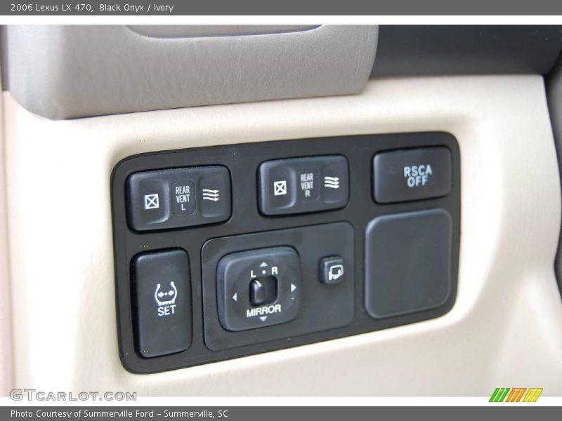 Black Onyx / Ivory 2006 Lexus LX 470
