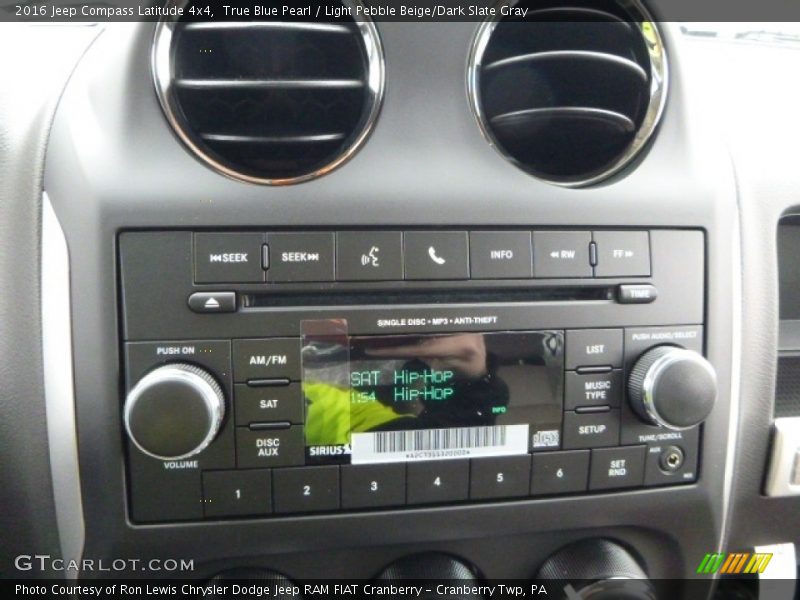 True Blue Pearl / Light Pebble Beige/Dark Slate Gray 2016 Jeep Compass Latitude 4x4