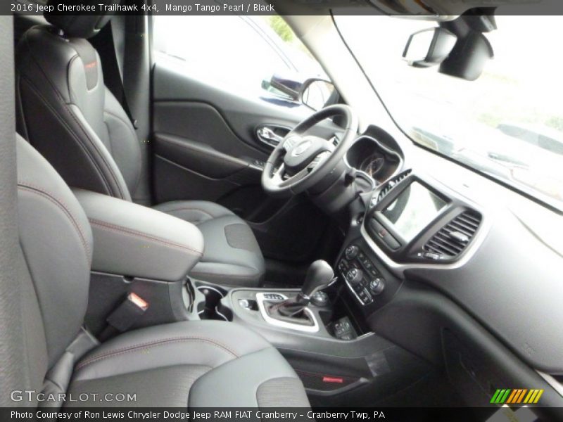 Mango Tango Pearl / Black 2016 Jeep Cherokee Trailhawk 4x4
