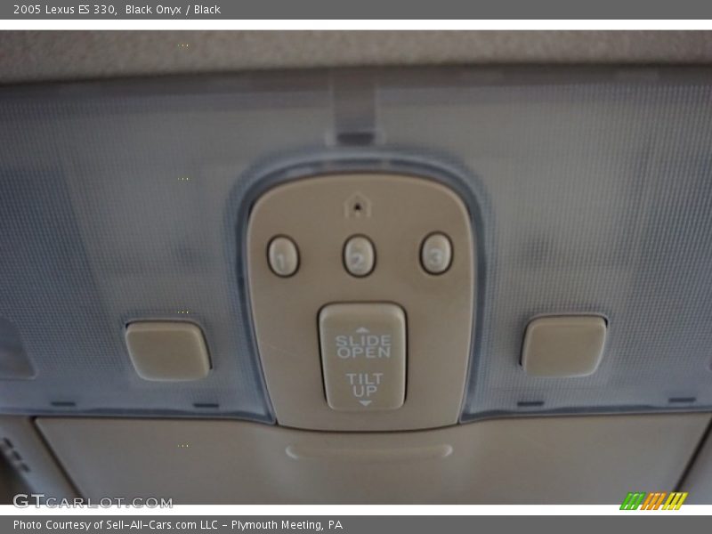 Black Onyx / Black 2005 Lexus ES 330
