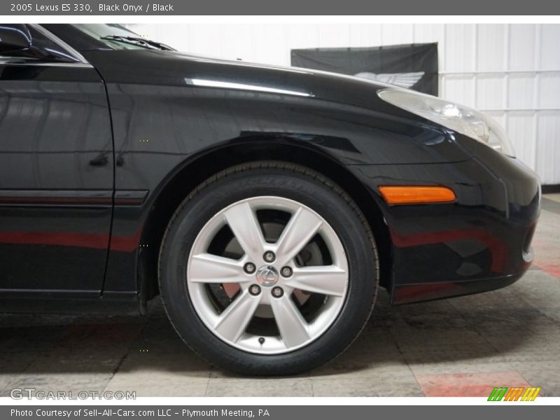 Black Onyx / Black 2005 Lexus ES 330