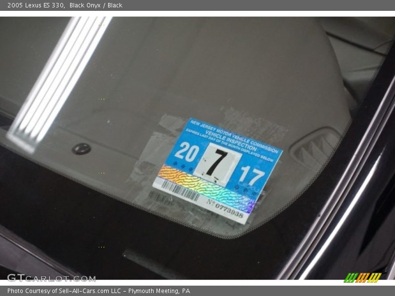 Black Onyx / Black 2005 Lexus ES 330