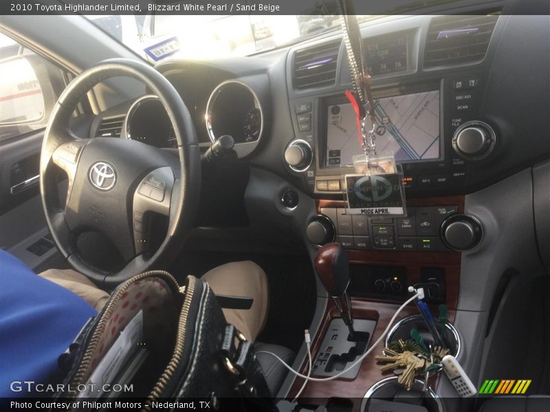 Blizzard White Pearl / Sand Beige 2010 Toyota Highlander Limited