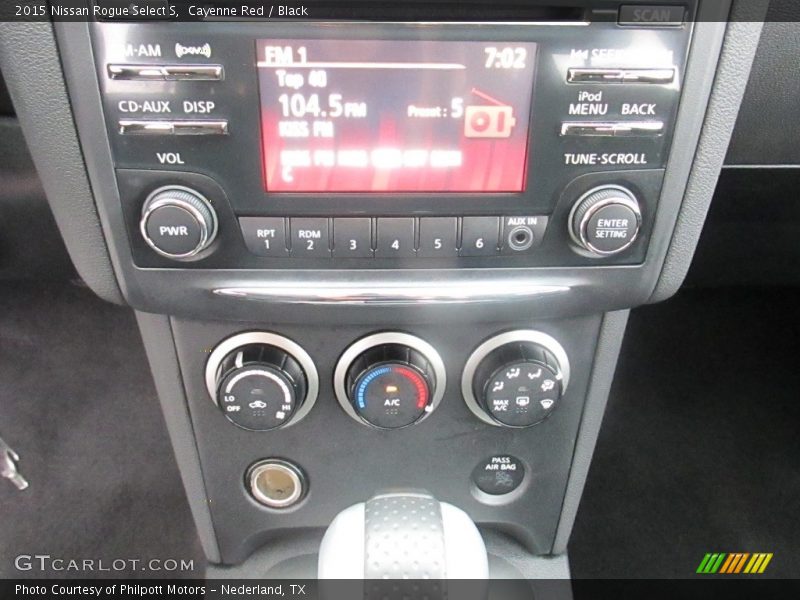 Cayenne Red / Black 2015 Nissan Rogue Select S