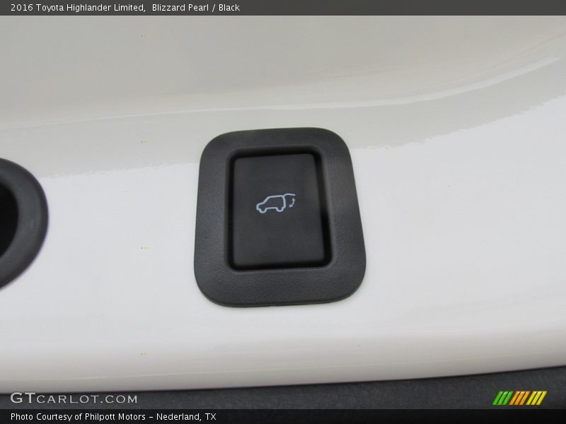 Blizzard Pearl / Black 2016 Toyota Highlander Limited