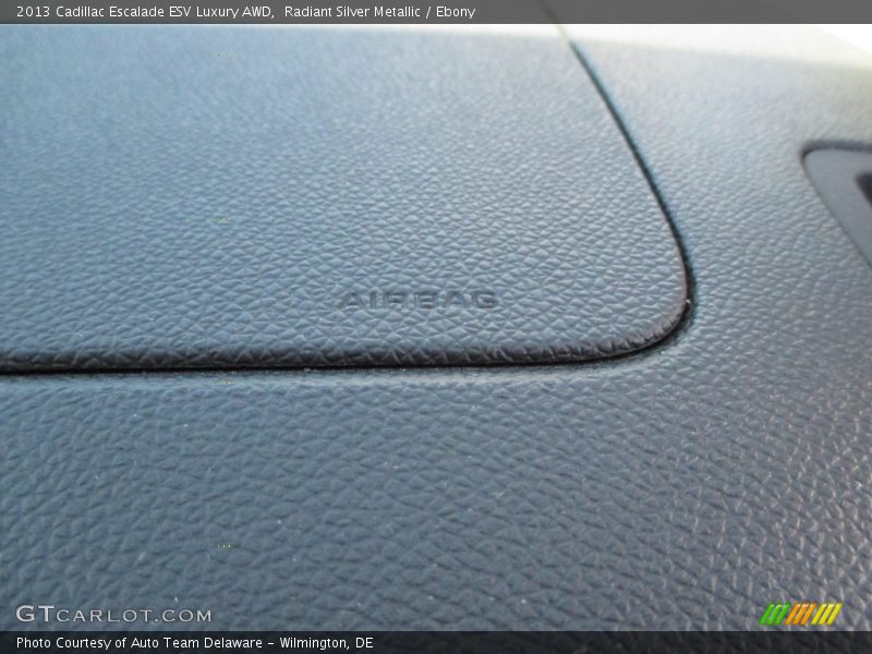 Radiant Silver Metallic / Ebony 2013 Cadillac Escalade ESV Luxury AWD