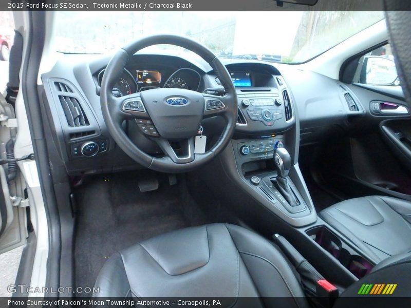 Tectonic Metallic / Charcoal Black 2015 Ford Focus SE Sedan