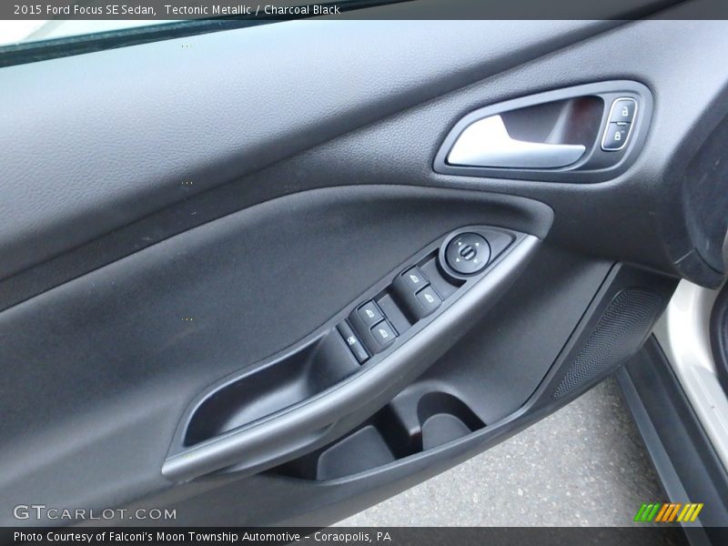 Tectonic Metallic / Charcoal Black 2015 Ford Focus SE Sedan