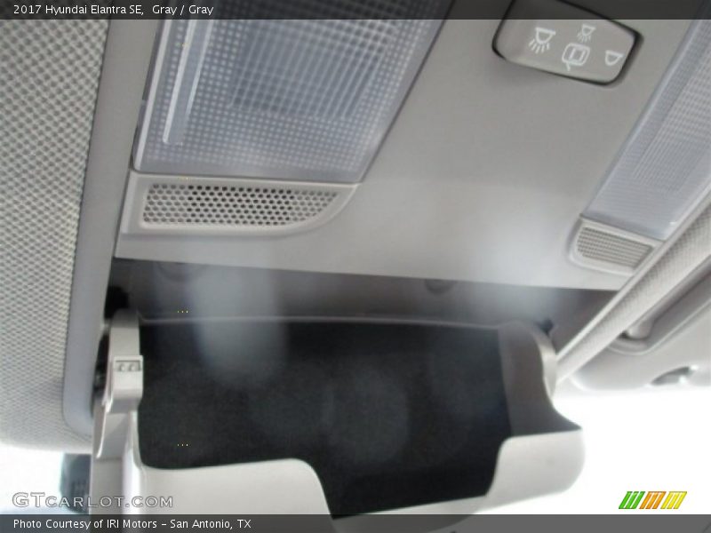 Gray / Gray 2017 Hyundai Elantra SE