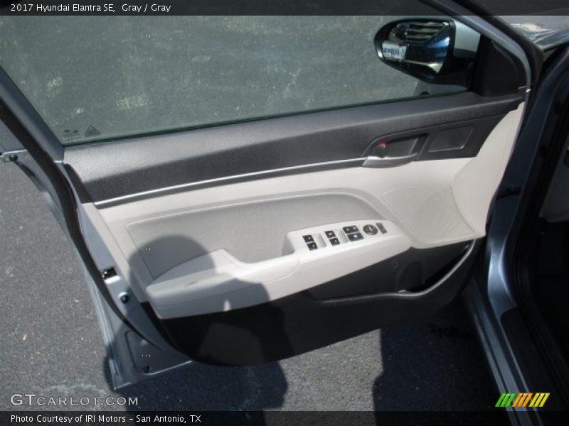 Gray / Gray 2017 Hyundai Elantra SE