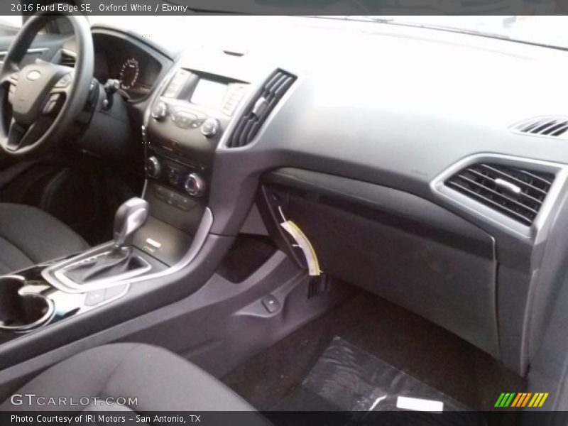 Oxford White / Ebony 2016 Ford Edge SE