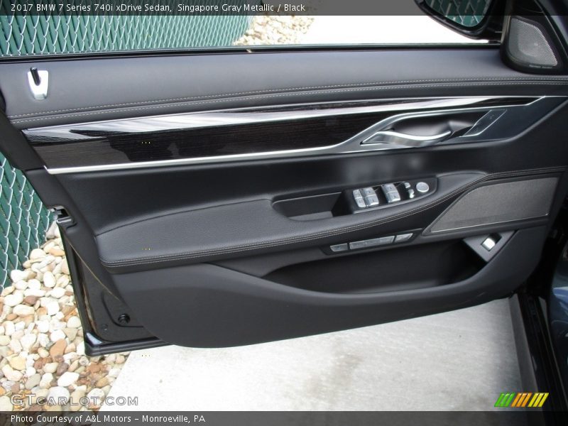 Singapore Gray Metallic / Black 2017 BMW 7 Series 740i xDrive Sedan