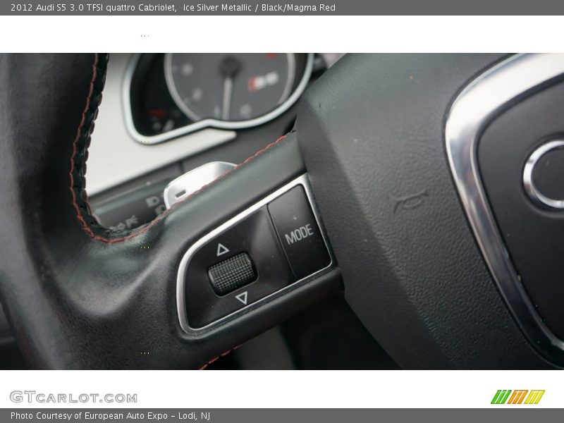 Ice Silver Metallic / Black/Magma Red 2012 Audi S5 3.0 TFSI quattro Cabriolet