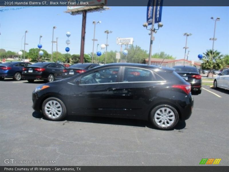 Black Noir Pearl / Black 2016 Hyundai Elantra GT