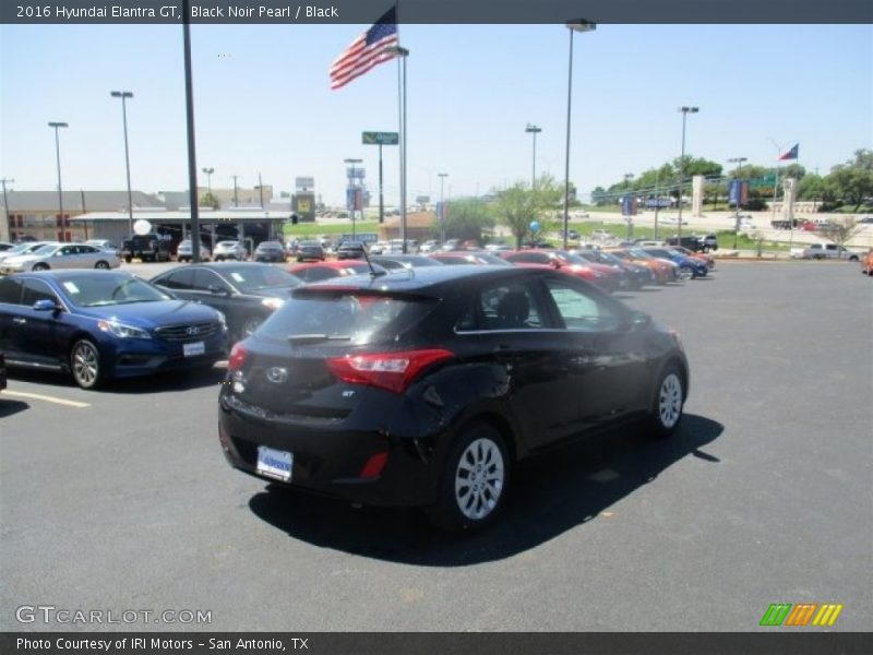 Black Noir Pearl / Black 2016 Hyundai Elantra GT