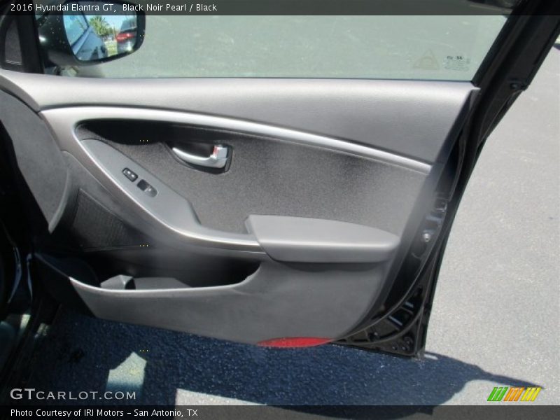 Black Noir Pearl / Black 2016 Hyundai Elantra GT