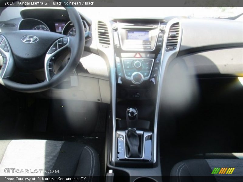 Black Noir Pearl / Black 2016 Hyundai Elantra GT