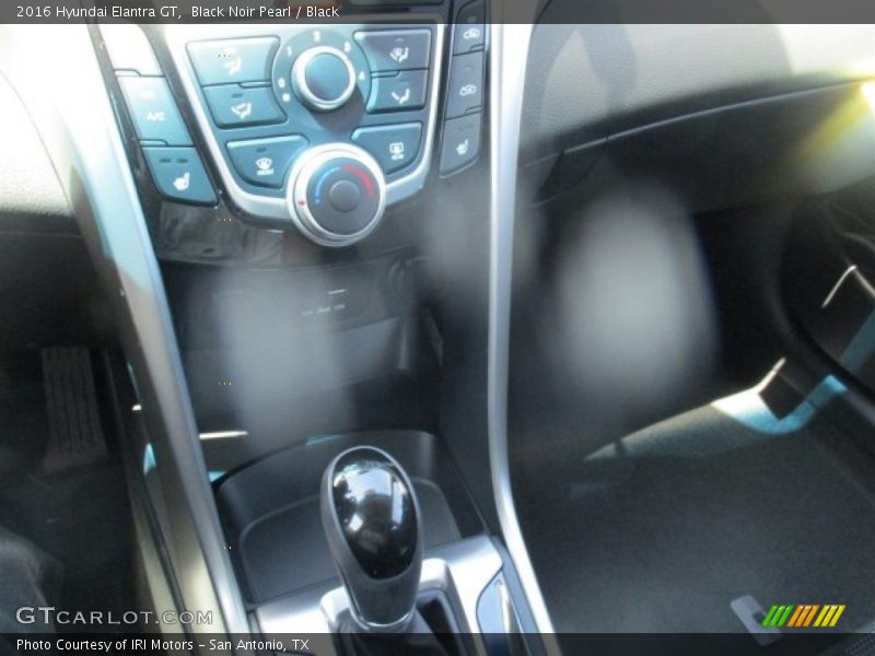 Black Noir Pearl / Black 2016 Hyundai Elantra GT
