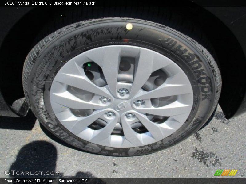 Black Noir Pearl / Black 2016 Hyundai Elantra GT