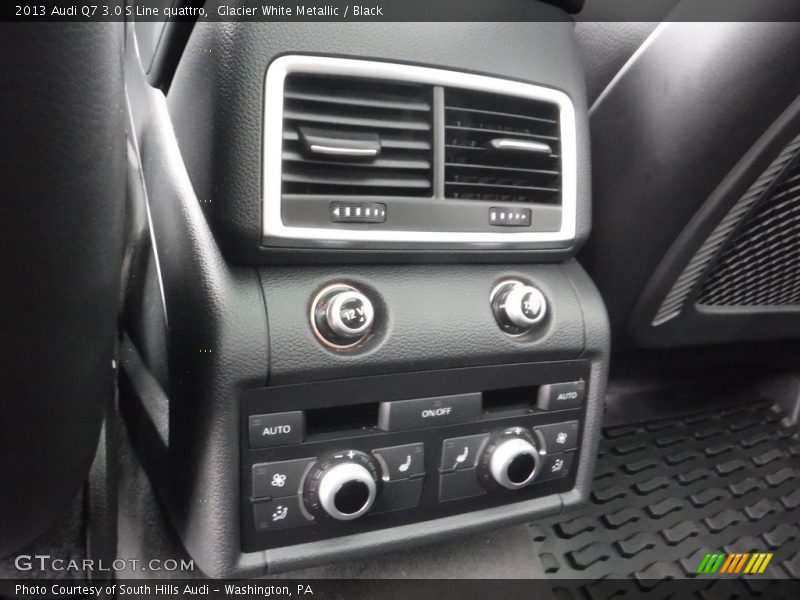 Glacier White Metallic / Black 2013 Audi Q7 3.0 S Line quattro