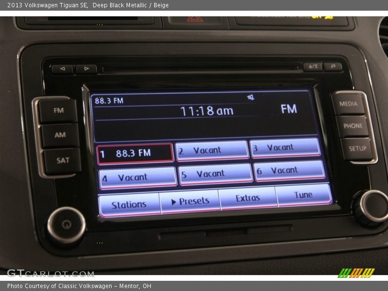 Deep Black Metallic / Beige 2013 Volkswagen Tiguan SE