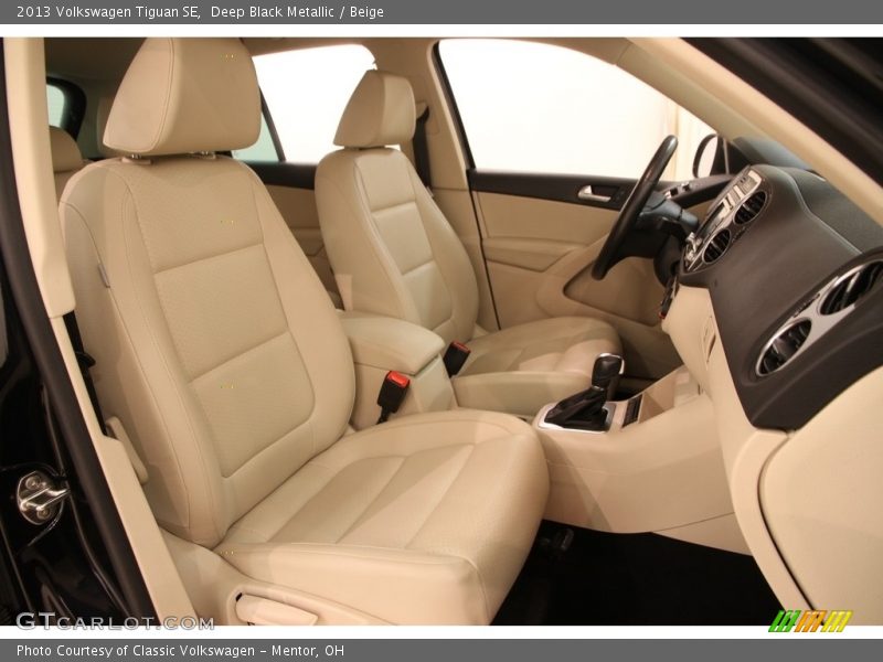 Deep Black Metallic / Beige 2013 Volkswagen Tiguan SE