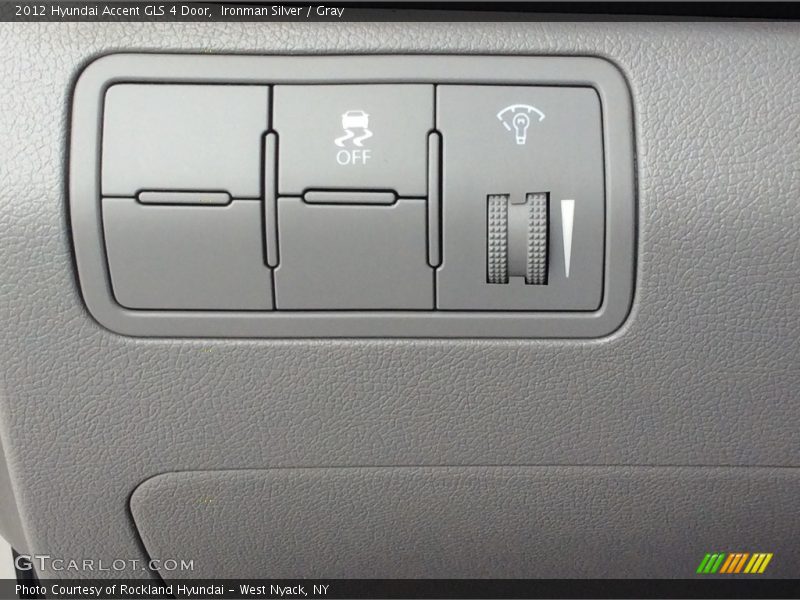 Ironman Silver / Gray 2012 Hyundai Accent GLS 4 Door