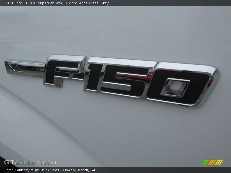Oxford White / Steel Gray 2011 Ford F150 XL SuperCab 4x4