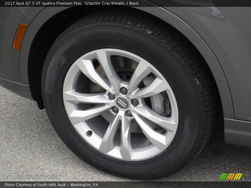 Graphite Gray Metallic / Black 2017 Audi Q7 3.0T quattro Premium Plus