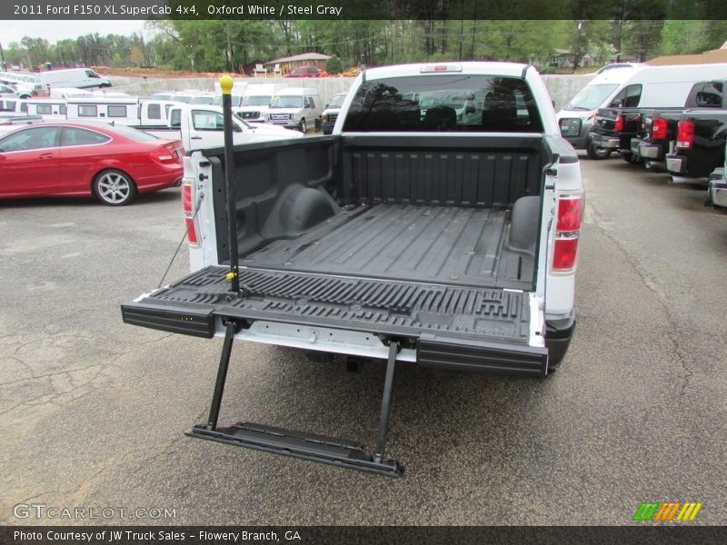 Oxford White / Steel Gray 2011 Ford F150 XL SuperCab 4x4