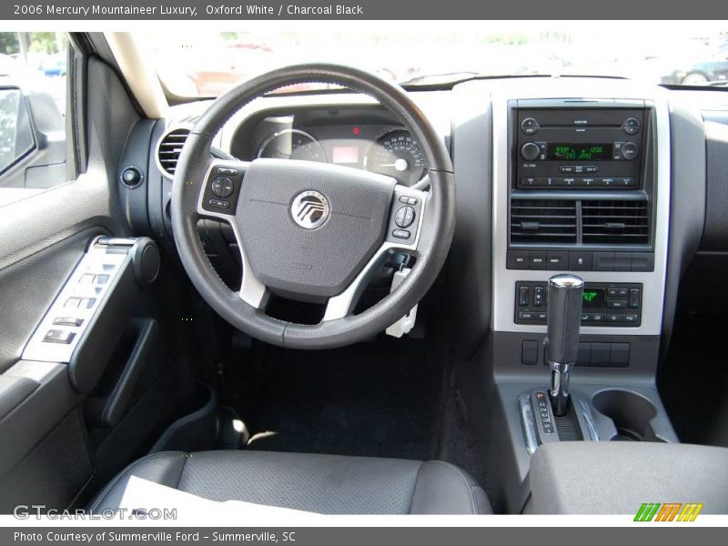 Oxford White / Charcoal Black 2006 Mercury Mountaineer Luxury