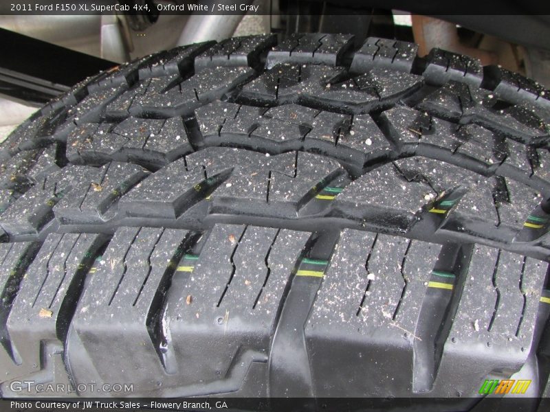 Oxford White / Steel Gray 2011 Ford F150 XL SuperCab 4x4
