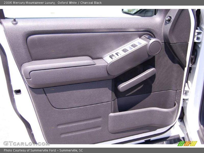 Oxford White / Charcoal Black 2006 Mercury Mountaineer Luxury