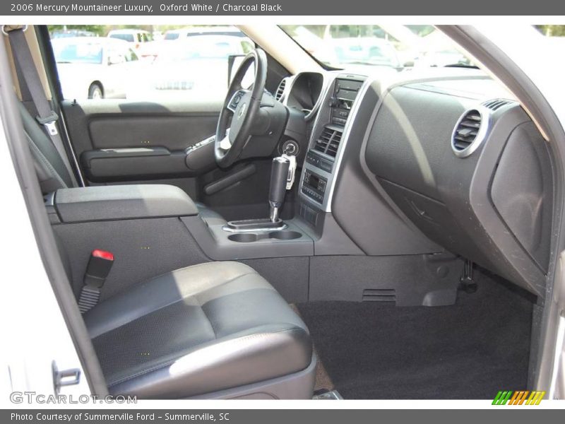 Oxford White / Charcoal Black 2006 Mercury Mountaineer Luxury