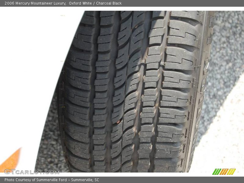 Oxford White / Charcoal Black 2006 Mercury Mountaineer Luxury