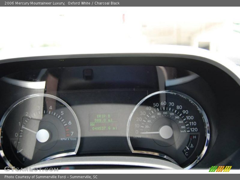Oxford White / Charcoal Black 2006 Mercury Mountaineer Luxury