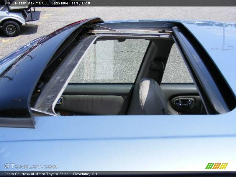 Satin Blue Pearl / Frost 2001 Nissan Maxima GLE