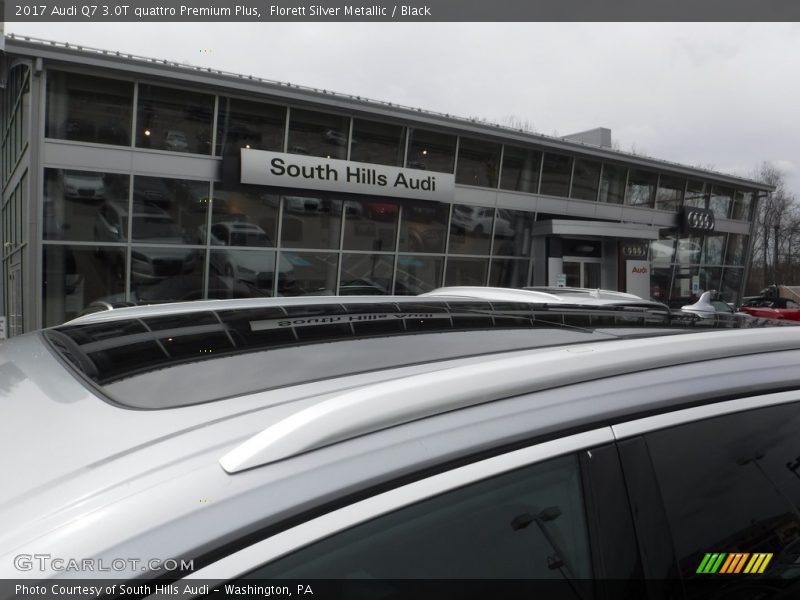 Florett Silver Metallic / Black 2017 Audi Q7 3.0T quattro Premium Plus