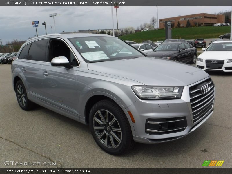 Front 3/4 View of 2017 Q7 3.0T quattro Premium Plus